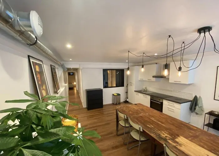 Les Rotins - Proches Du Centre-ville アパート ランス